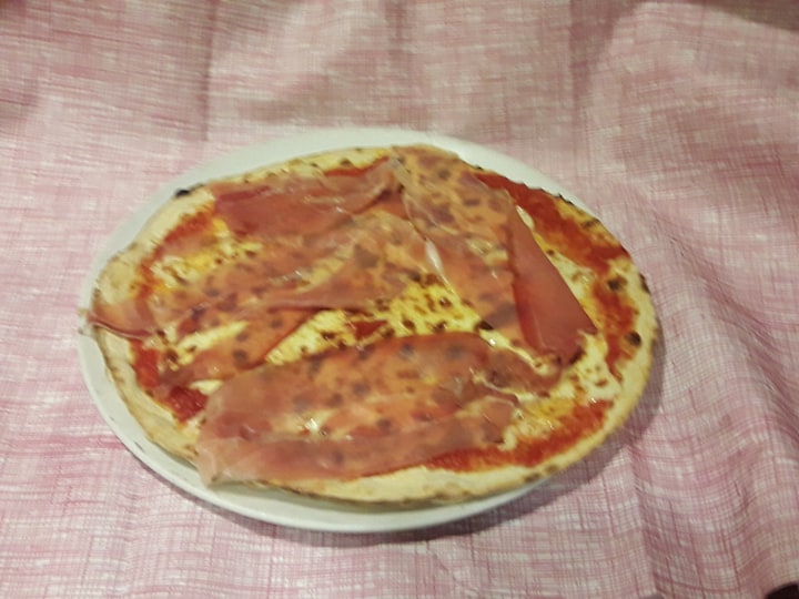 http://pizzeriavalgrande.com/wp-content/uploads/2019/04/PizzaBuongustaiaSenzaGrana.jpg